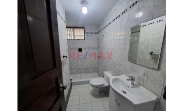 Alquiler De Amplia Casa Para Empresas Urb Santa Maria S/. 6,500.00