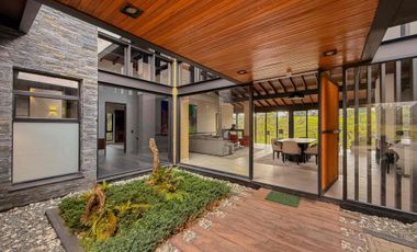CASA EN ARRIENDO AMOBLADA CERCA AL MALL INDIANA