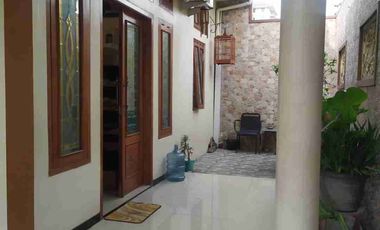 Rumah Depan PKU Kota Solo