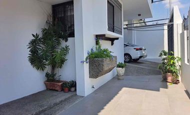 Alquiler de casa en Puerto azul vía a la costa