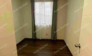 Arriendo Departamento Semi Amoblado
