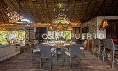 Se Vende Residencia de Lujo Frente al Mar en Ventanilla – Estilo Balinés y Alta Rentabilidad en Puerto Escondido