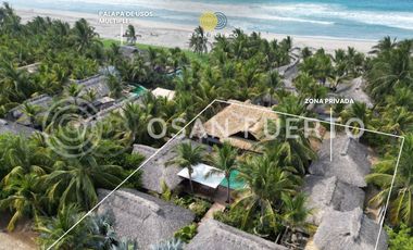 Se Vende Residencia de Lujo Frente al Mar en Ventanilla – Estilo Balinés y Alta Rentabilidad en Puerto Escondido