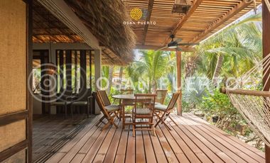 Se Vende Residencia de Lujo Frente al Mar en Ventanilla – Estilo Balinés y Alta Rentabilidad en Puerto Escondido