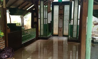 Tanah Luas & Termurah! Rumah 2 Lantai Di Sektor 2 Bintaro — Lokasi Strategis, Siap Huni & Hotsale  (SP 0860)