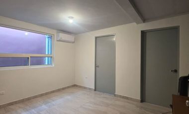 Casa en Renta en Misión Santa Fe, Guadalupe, N.L. 3 Recámaras, 2 Cocheras y Patio