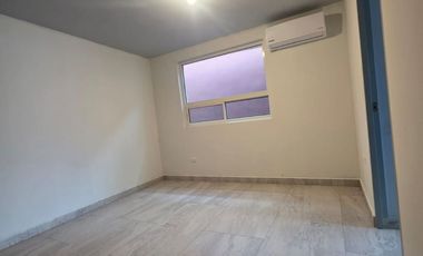 Casa en Renta en Misión Santa Fe, Guadalupe, N.L. 3 Recámaras, 2 Cocheras y Patio