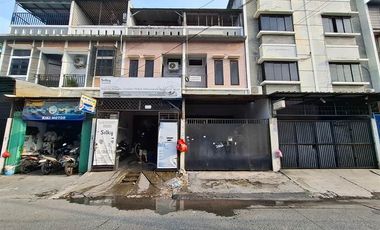Disewa Minimal 2 Thn Ruko Indra Loka Raya  3 lantai 180m2, Dekat Pasar Jelambar Kav. Polri, Mall Citraland Ciputra, RS Royal Taruma, Jelambar, Jakbar