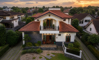 JUAL CEPAT RUMAH 3 LANTAI AIR GUNUNG BERSIH VIEW CLEAR KOTA BANDUNG SHM ON HAND