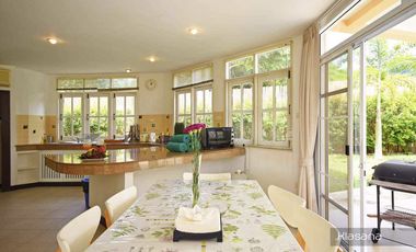 Reduced - Furnished Two-Villa Residence and Rental Business with Private Pools