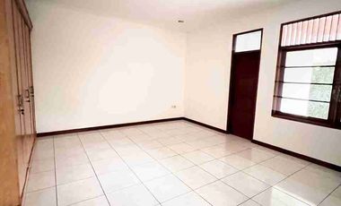 Disewa Rumah Kemang Jl. Bungur Ada Swimming Pool