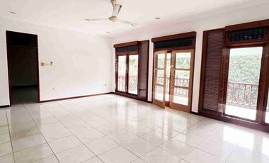Disewa Rumah Kemang Jl. Bungur Ada Swimming Pool
