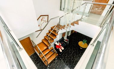 FOR SALE:  6-Bedroom Luxury Property in Royale Cebu Estates