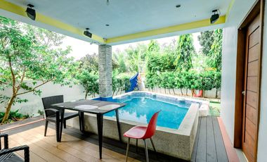 FOR SALE:  6-Bedroom Luxury Property in Royale Cebu Estates