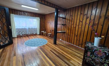 Arriendo Casona en Calle Baquedano – Ideal Instituciones o Centros Profesionales