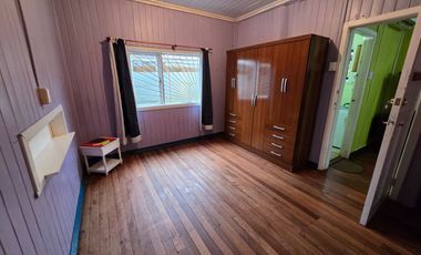 Arriendo Casona en Calle Baquedano – Ideal Instituciones o Centros Profesionales