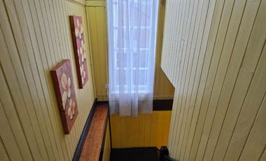 Arriendo Casona en Calle Baquedano – Ideal Instituciones o Centros Profesionales