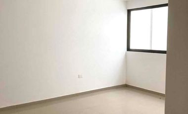 CASA EN RENTA A 3 MINUTOS DE CHEDRAUI CASCATTA EN LOMAS DE ÁNGELÓPOLIS