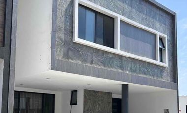 CASA EN RENTA A 3 MINUTOS DE CHEDRAUI CASCATTA EN LOMAS DE ÁNGELÓPOLIS