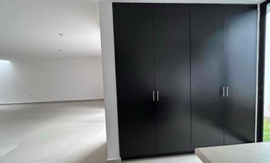 CASA EN RENTA A 3 MINUTOS DE CHEDRAUI CASCATTA EN LOMAS DE ÁNGELÓPOLIS