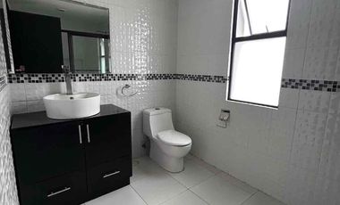 CASA EN RENTA A 3 MINUTOS DE CHEDRAUI CASCATTA EN LOMAS DE ÁNGELÓPOLIS