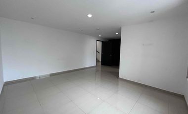 CASA EN RENTA A 3 MINUTOS DE CHEDRAUI CASCATTA EN LOMAS DE ÁNGELÓPOLIS