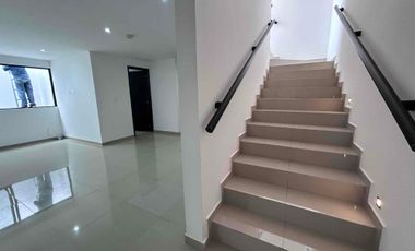 CASA EN RENTA A 3 MINUTOS DE CHEDRAUI CASCATTA EN LOMAS DE ÁNGELÓPOLIS