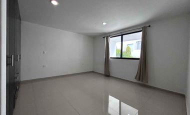 CASA EN RENTA A 3 MINUTOS DE CHEDRAUI CASCATTA EN LOMAS DE ÁNGELÓPOLIS