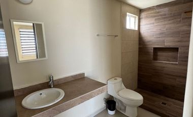 Casa Equipada y Moderna en Caoba Residencial - Cerca de Parques Industriales