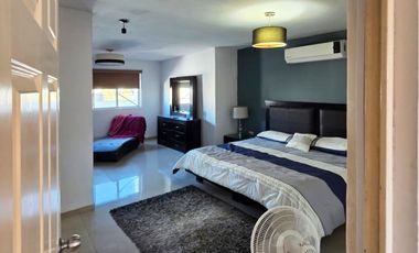Residencia en Venta con Alberca – Fracc. Privado Los Portales Saltillo, vigilancia 24/7