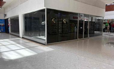 LOCAL COMERCIAL EN  PLAZA COMERCIAL