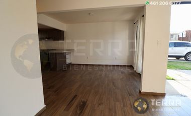 SE RENTA CASA EN ANCONA – COTO ARONA CELAYA GTO. 🏡🚨 | 4 🛏️RECÁMARAS | 🛁2.5 BAÑOS  | 🏊ALBERCA  | 🧒🛝 AREA DE JUEGOS INFANTILES