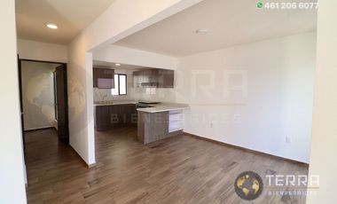 SE RENTA CASA EN ANCONA – COTO ARONA CELAYA GTO. 🏡🚨 | 4 🛏️RECÁMARAS | 🛁2.5 BAÑOS  | 🏊ALBERCA  | 🧒🛝 AREA DE JUEGOS INFANTILES
