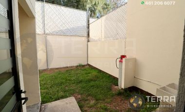 SE RENTA CASA EN ANCONA – COTO ARONA CELAYA GTO. 🏡🚨 | 4 🛏️RECÁMARAS | 🛁2.5 BAÑOS  | 🏊ALBERCA  | 🧒🛝 AREA DE JUEGOS INFANTILES