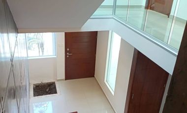 CASA EN RENTA EN LOMAS DE ANGELOPOLIS PUEBLA