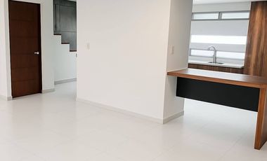 CASA EN RENTA EN LOMAS DE ANGELOPOLIS PUEBLA