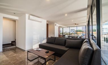 PH en Venta en 5ta Avenida  3 Niveles  Rooftop + Jacuzzi