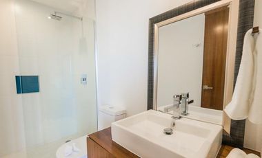 PH en Venta en 5ta Avenida  3 Niveles  Rooftop + Jacuzzi