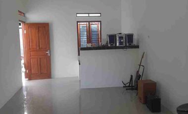 Rumah modern Rejasari dekat RS Islam, Stasiun Purwokerto
