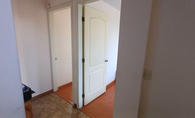 Amplia Casa de 185 m2, en Venta, de 3 dormitorios, en Conjunto Cerrado, en MARIANITAS, Calderón.