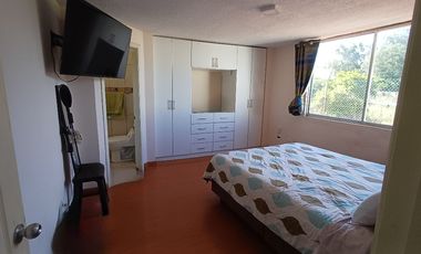 Amplia Casa de 185 m2, en Venta, de 3 dormitorios, en Conjunto Cerrado, en MARIANITAS, Calderón.