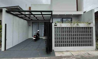RUMAH BARU MINIMALIS MODERN FULL FURNISHED DI BATURETNO BANGUNTAPAN BANTUL