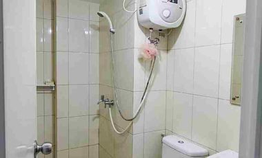 Disewakan Cepat Apartemen Springlake 2BR Tower Azolla Summarecon Bekasi