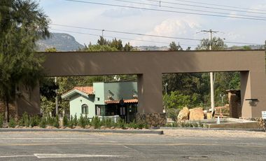 EXCLUSVA CASA CAMPESTRE EN VENTA EN FRACCIONAMIENTO LA HERRADURA, ZAPOPAN.