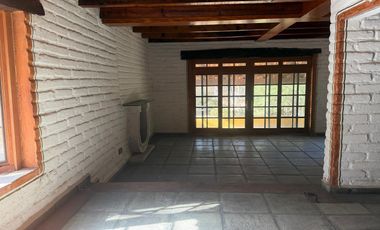EXCLUSVA CASA CAMPESTRE EN VENTA EN FRACCIONAMIENTO LA HERRADURA, ZAPOPAN.