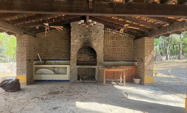 EXCLUSVA CASA CAMPESTRE EN VENTA EN FRACCIONAMIENTO LA HERRADURA, ZAPOPAN.