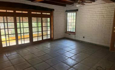 EXCLUSVA CASA CAMPESTRE EN VENTA EN FRACCIONAMIENTO LA HERRADURA, ZAPOPAN.