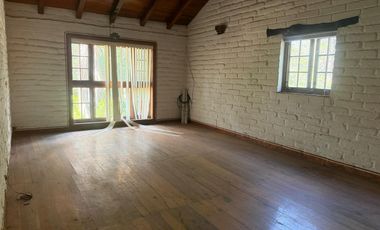 EXCLUSVA CASA CAMPESTRE EN VENTA EN FRACCIONAMIENTO LA HERRADURA, ZAPOPAN.