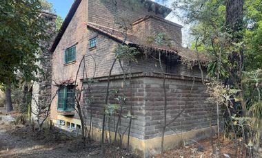 EXCLUSVA CASA CAMPESTRE EN VENTA EN FRACCIONAMIENTO LA HERRADURA, ZAPOPAN.