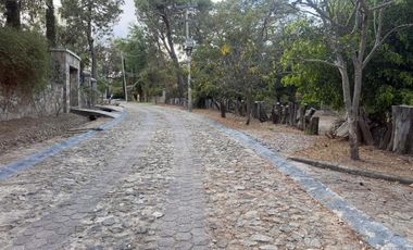 EXCLUSVA CASA CAMPESTRE EN VENTA EN FRACCIONAMIENTO LA HERRADURA, ZAPOPAN.